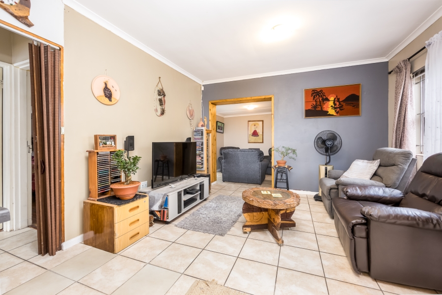 2 Bedroom Property for Sale in Viking Village Western Cape